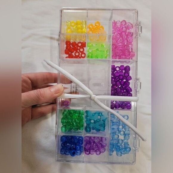 Creatology Bead Craft Kit Bundle Rainbow Pony Alphabet Beads with 4 Organizers - Picture 4 of 6